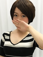 深田みこと